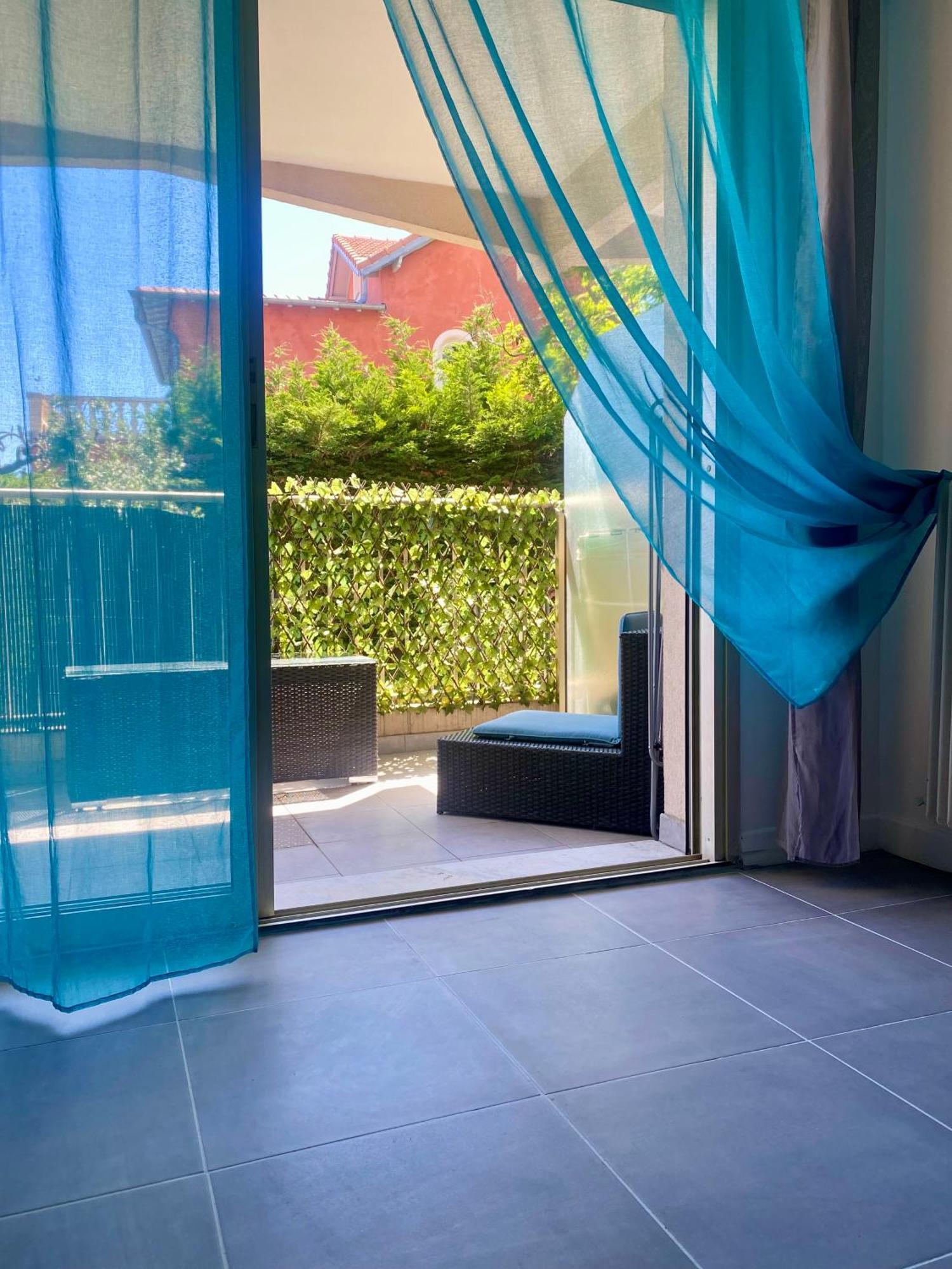 Studio Jardin Fleuris Parking Nizza Kültér fotó